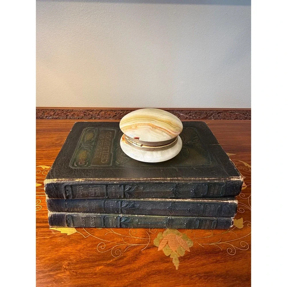 Vintage‎ Onyx Jewelry Box - Small Round Stone Trinket Box